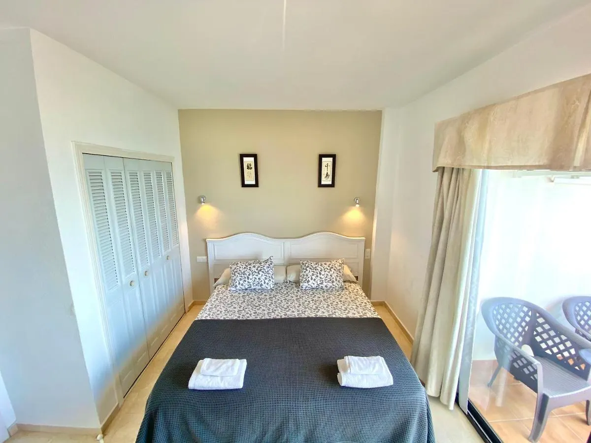 Lägenhet Apartamentos Turisticos Castillo Del Vigia Torremolinos